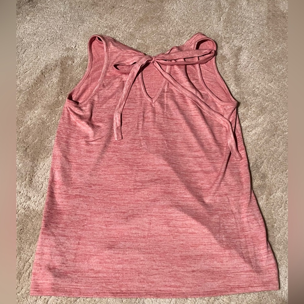 Pink/coral sleeveless top that has a long tie in back - Picture 3 of 4